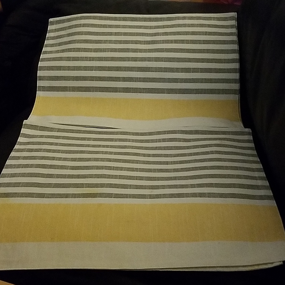4 Piece Modern Dinner Mat
